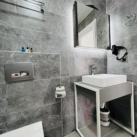 Euronova Hotel&suites Hotel *